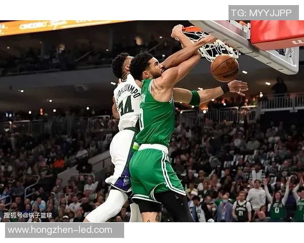 凤凰重生与科罗拉多的激烈对决展现篮球魅力与团队精神的巅峰之战